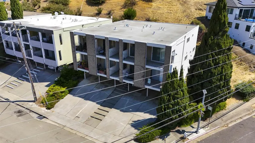 16320 Saratoga St, San Leandro, California 94578