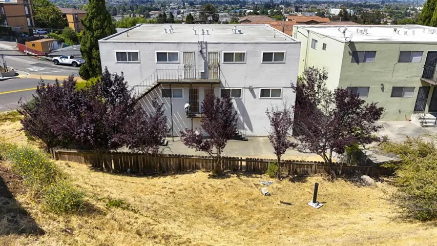 16320 Saratoga St, San Leandro, California 94578