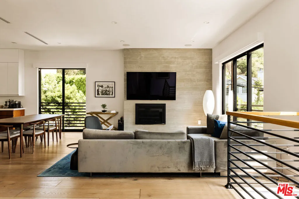 8446 Kirkwood Drive, Los Angeles, California 90046 home-pic-6