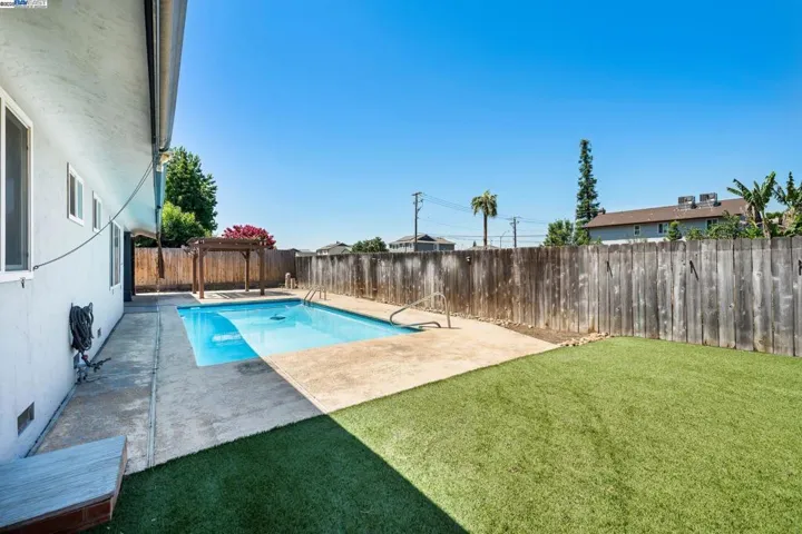 729 S Mills Ave, Lodi, California 95242