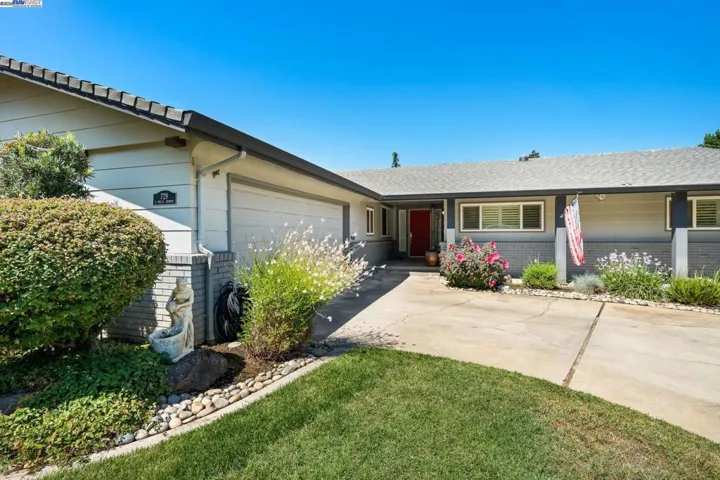 729 S Mills Ave, Lodi, California 95242