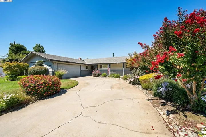 729 S Mills Ave, Lodi, California 95242