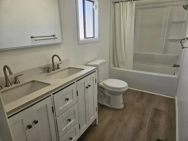 016_Bathroom