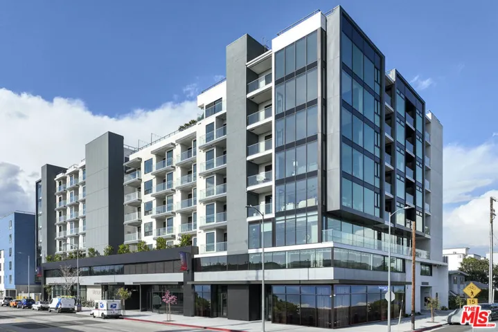 3688 Overland Avenue 722, Los Angeles, California 90034