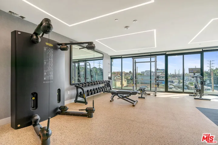 3688 Overland Avenue 722, Los Angeles, California 90034