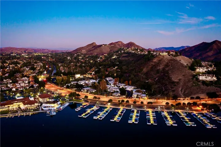 4228 Saddlecrest Lane, Westlake Village, California 91361