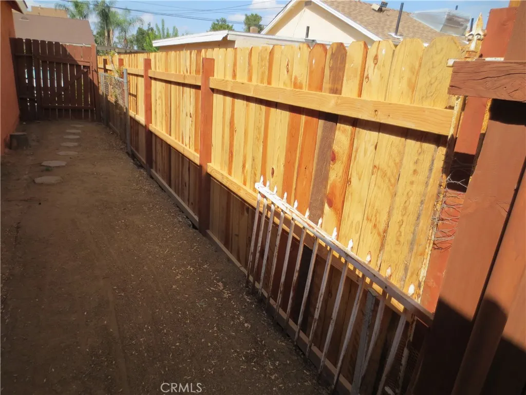 5855 Challen Avenue, Riverside, California 92503 home-pic-16