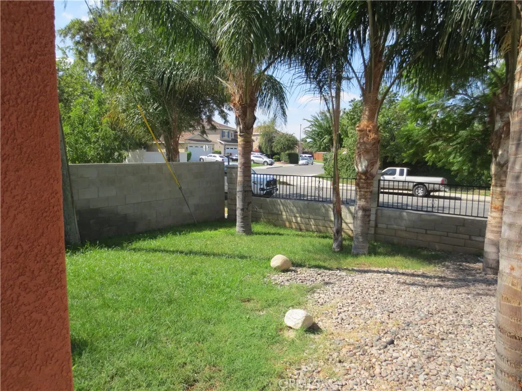 5855 Challen Avenue, Riverside, California 92503 home-pic-18