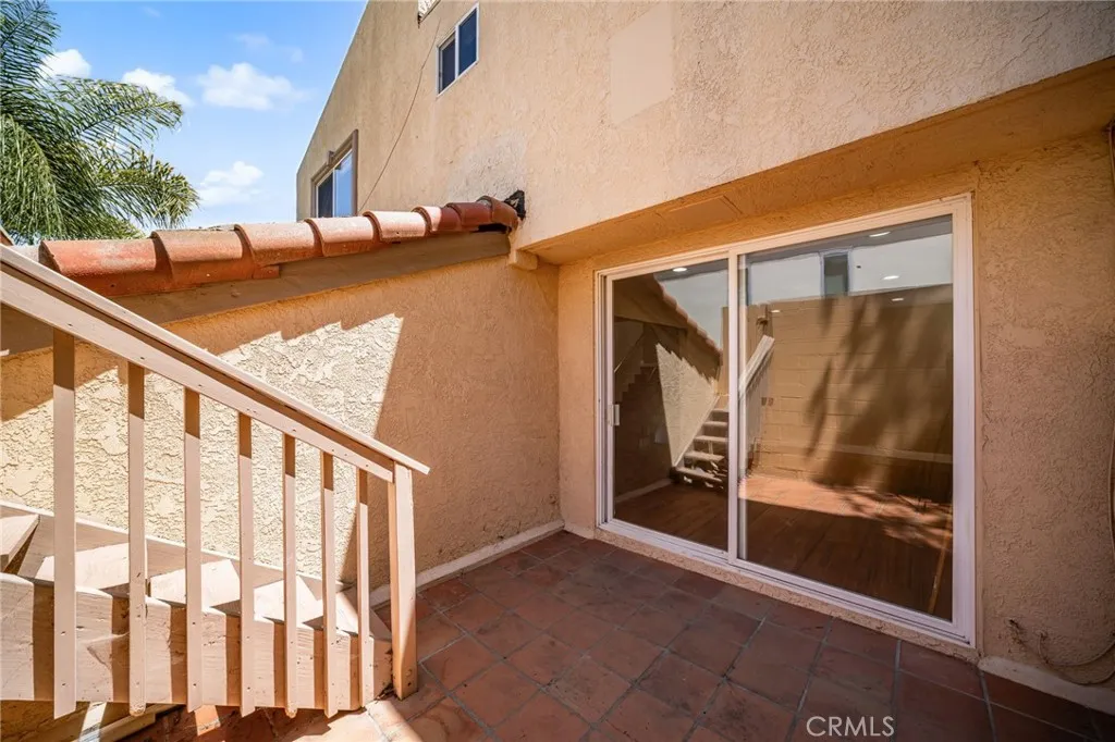 3751 Prestwick Drive, Los Angeles, California 90027 home-pic-45