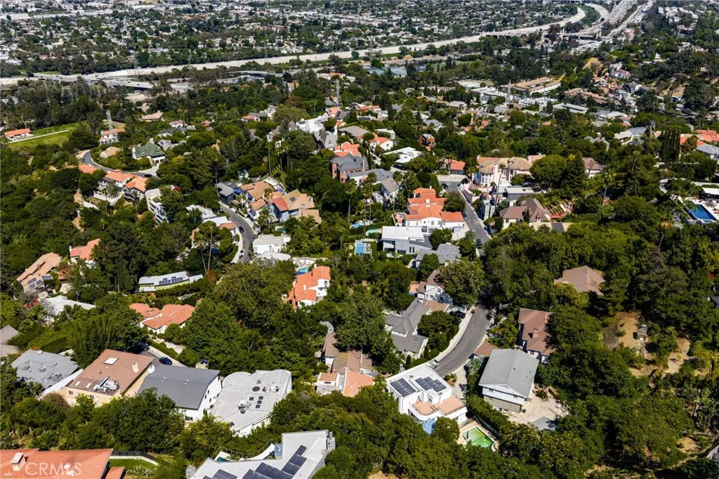 3751 Prestwick Drive, Los Angeles, California 90027 home-pic-52