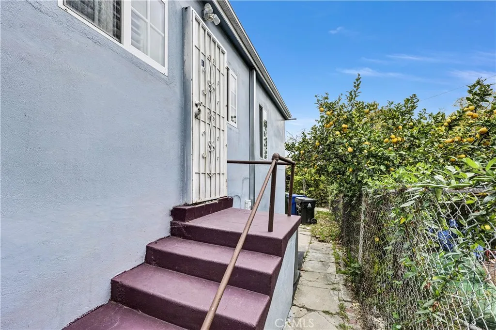 406 N Rampart Boulevard, Los Angeles, California 90026 home-pic-31