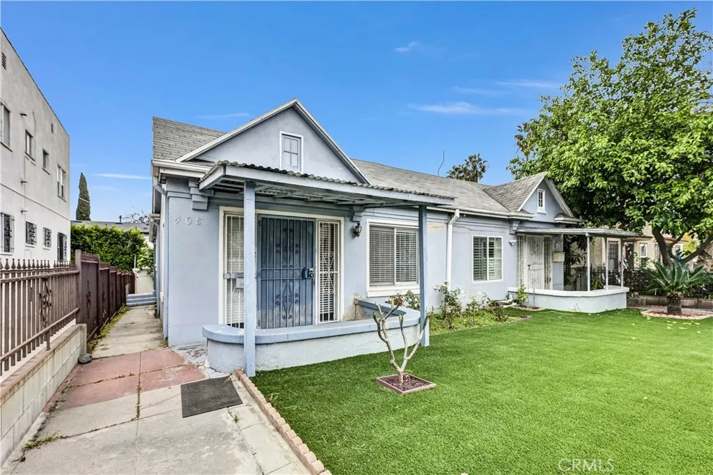 406 N Rampart Boulevard, Los Angeles, California 90026 home-pic-2