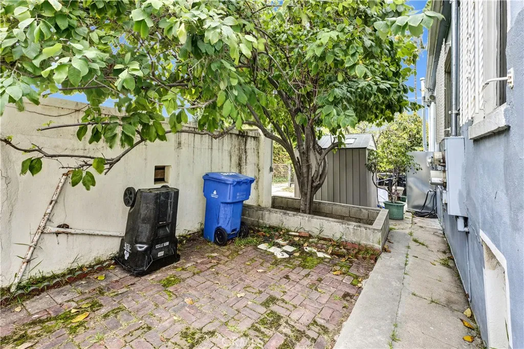 406 N Rampart Boulevard, Los Angeles, California 90026 home-pic-36