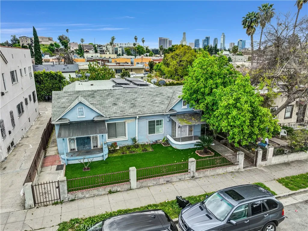 406 N Rampart Boulevard, Los Angeles, California 90026 home-pic-37