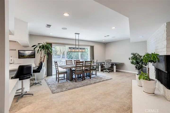 10034 La Canada Way, Shadow Hills, California 91040