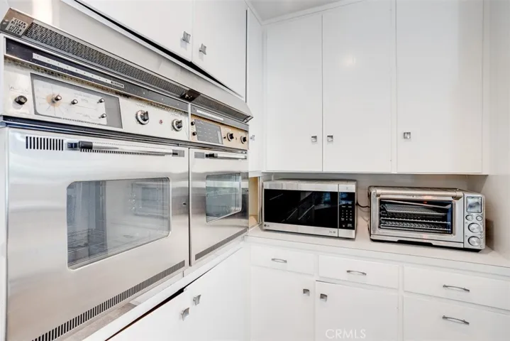 10034 La Canada Way, Shadow Hills, California 91040