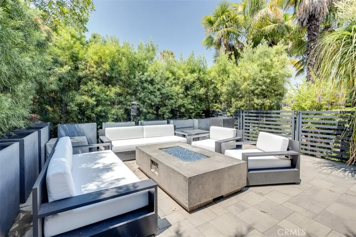 10034 La Canada Way, Shadow Hills, California 91040
