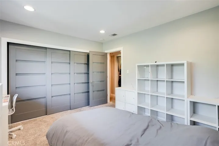 10034 La Canada Way, Shadow Hills, California 91040