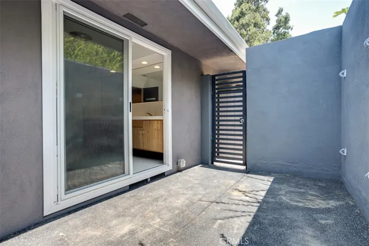 10034 La Canada Way, Shadow Hills, California 91040