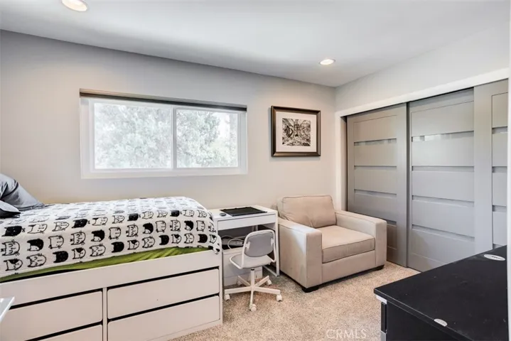 10034 La Canada Way, Shadow Hills, California 91040