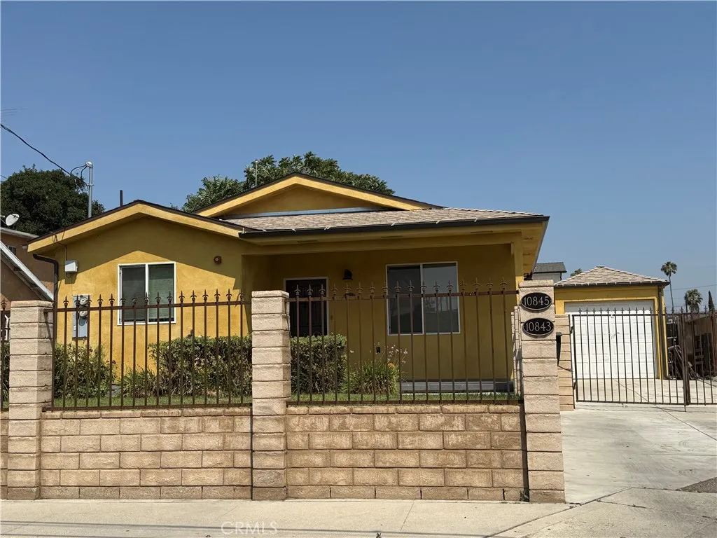 10845 Vinedale Street, Sun Valley, California 91352, 6 Bedrooms Bedrooms, ,4 BathroomsBathrooms,Residential,For Sale,Vinedale,SR25160973