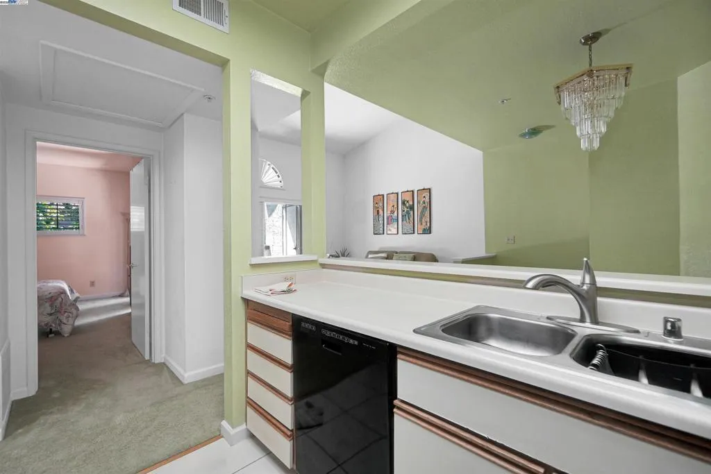 1280 Stanhope Ln 343, Hayward, California 94545 home-pic-9