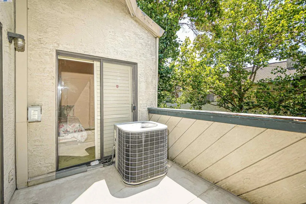 1280 Stanhope Ln 343, Hayward, California 94545 home-pic-24