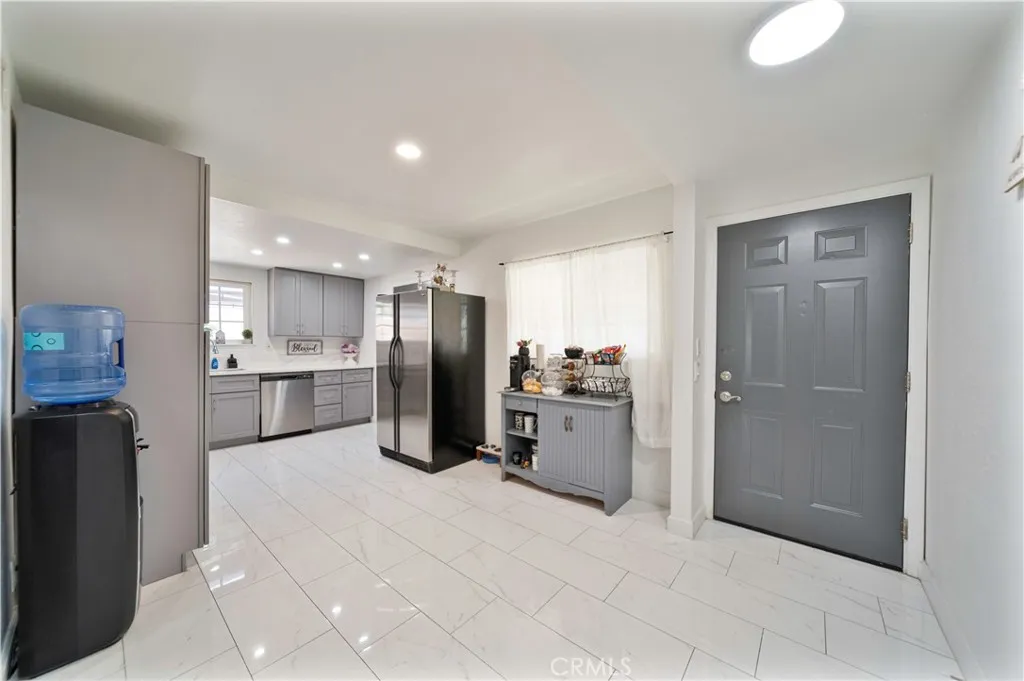 gallery-image 4
