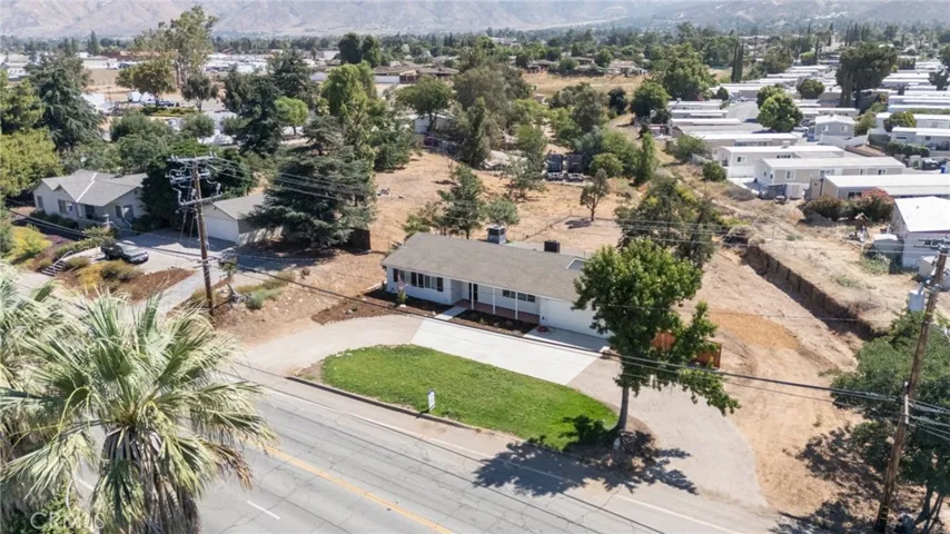12371 5th Street, Yucaipa, California 92399