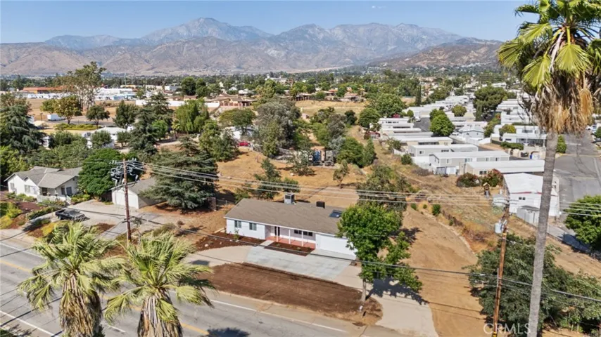 12371 5th Street, Yucaipa, California 92399
