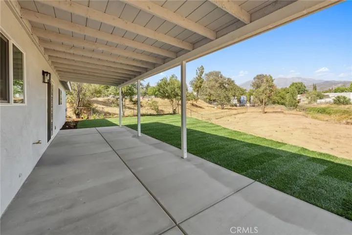 12371 5th Street, Yucaipa, California 92399