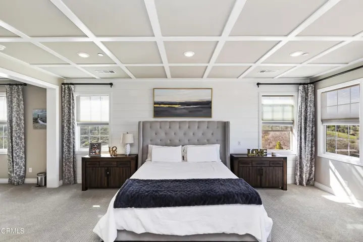 045_Main Bedroom