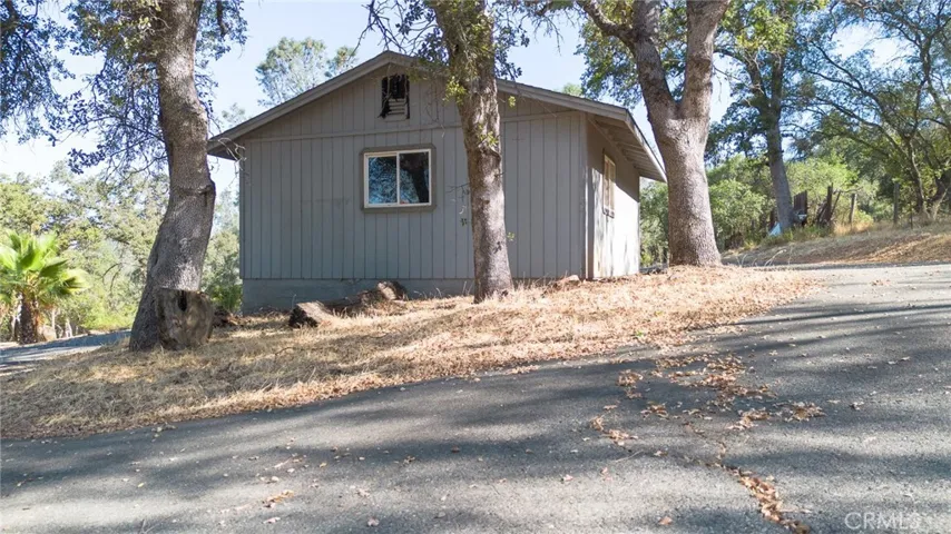84 Rusty Dusty Road, Oroville, California 95966