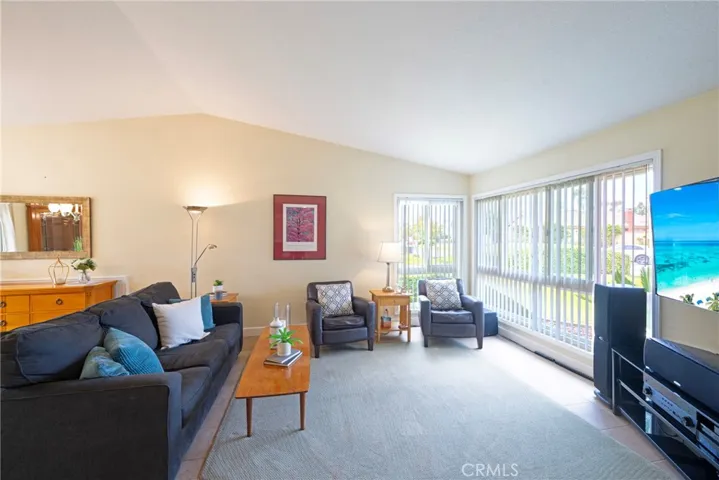 17622 La Entrada Drive, Yorba Linda, California 92886