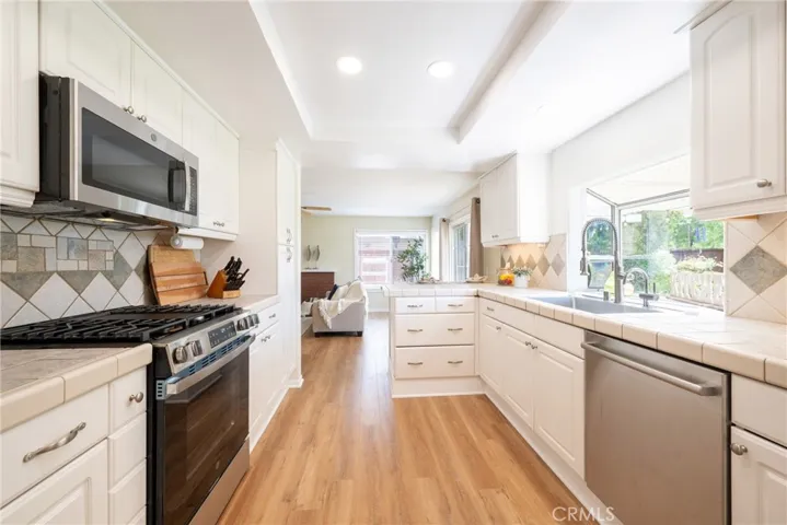 17622 La Entrada Drive, Yorba Linda, California 92886