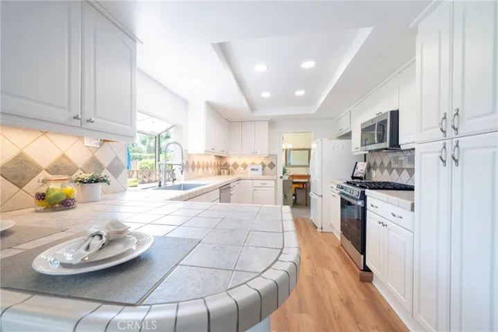 17622 La Entrada Drive, Yorba Linda, California 92886