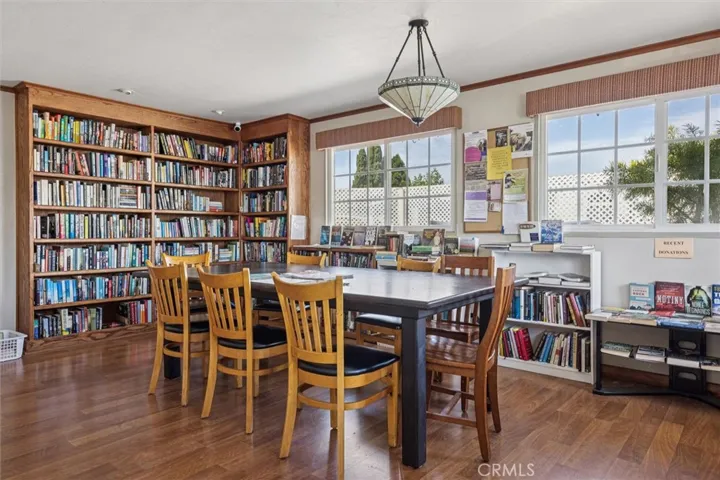 The community library is well stocked.