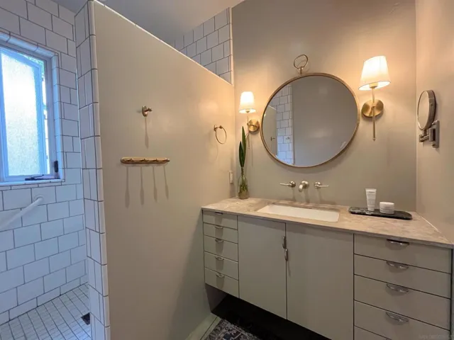 Primary Bath/Spa