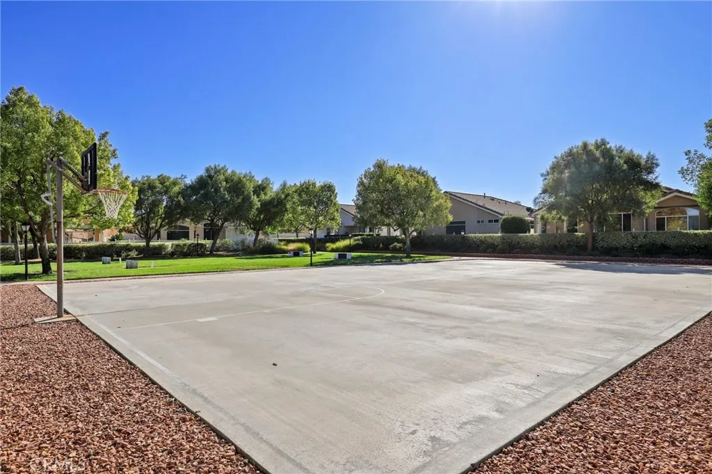 27800 Blaze Lane, Menifee, California 92585 home-pic-18