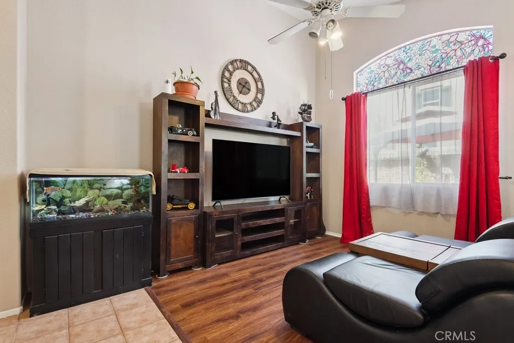 27800 Blaze Lane, Menifee, California 92585 home-pic-6