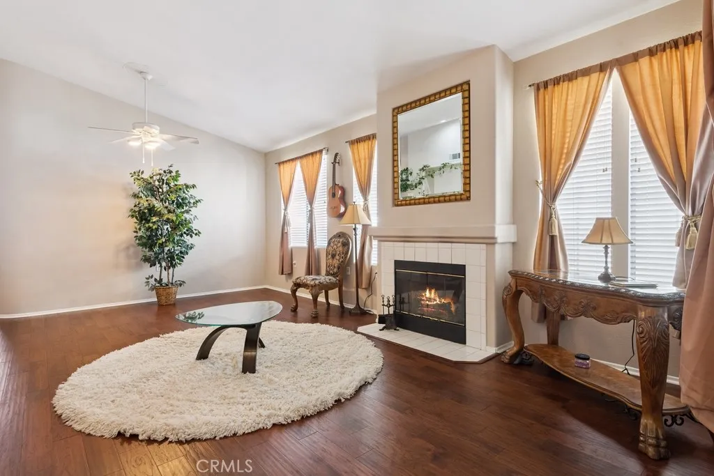27800 Blaze Lane, Menifee, California 92585 home-pic-1