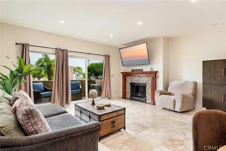 12300 Montecito Road 1, Seal Beach, California 90740