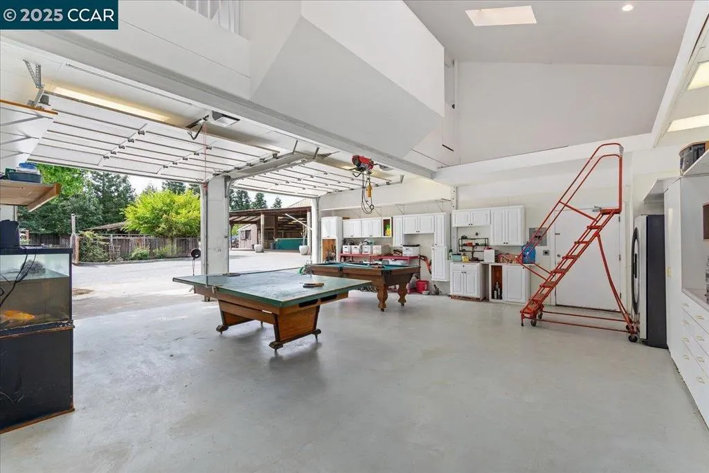 1101 North Gate Road, Walnut Creek, California 94598 home-pic-38