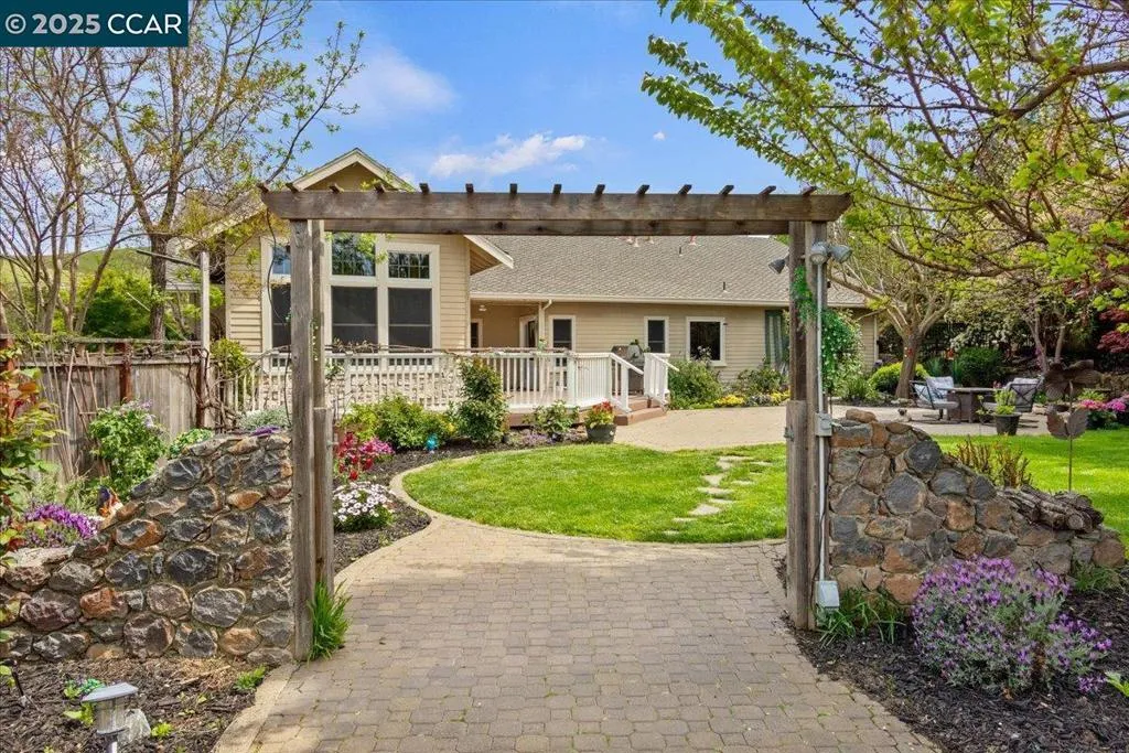 1101 North Gate Road, Walnut Creek, California 94598 home-pic-9