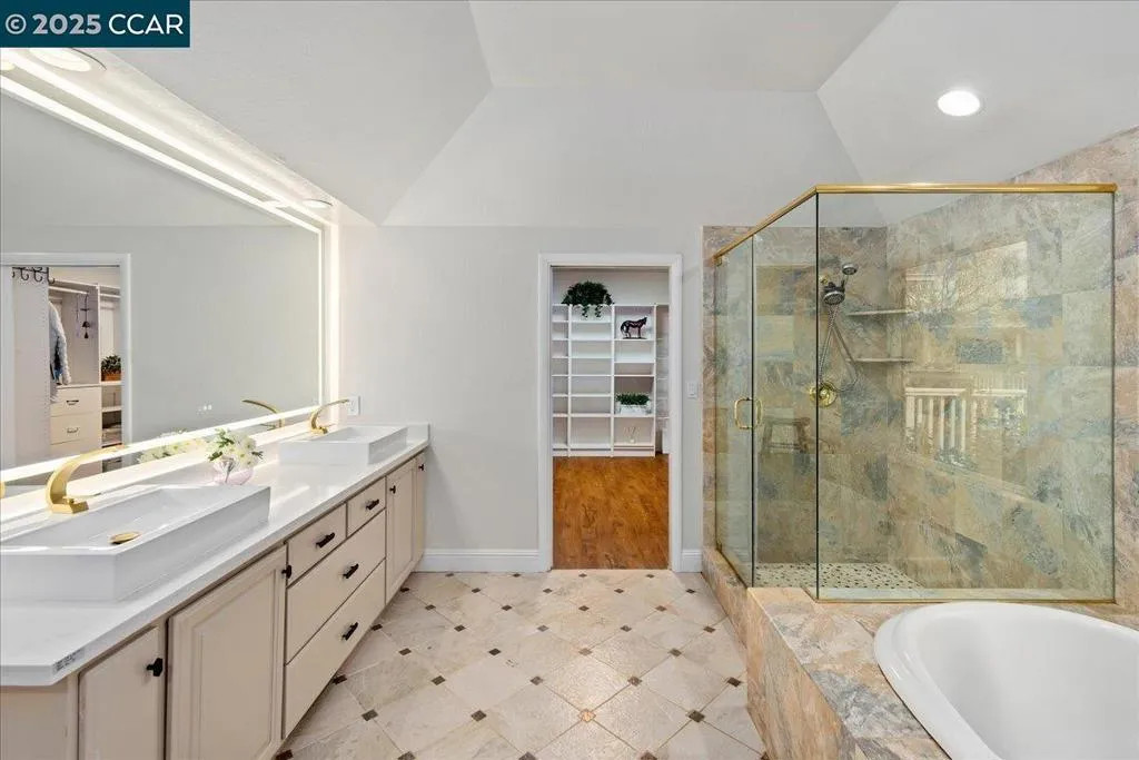 1101 North Gate Road, Walnut Creek, California 94598 home-pic-17