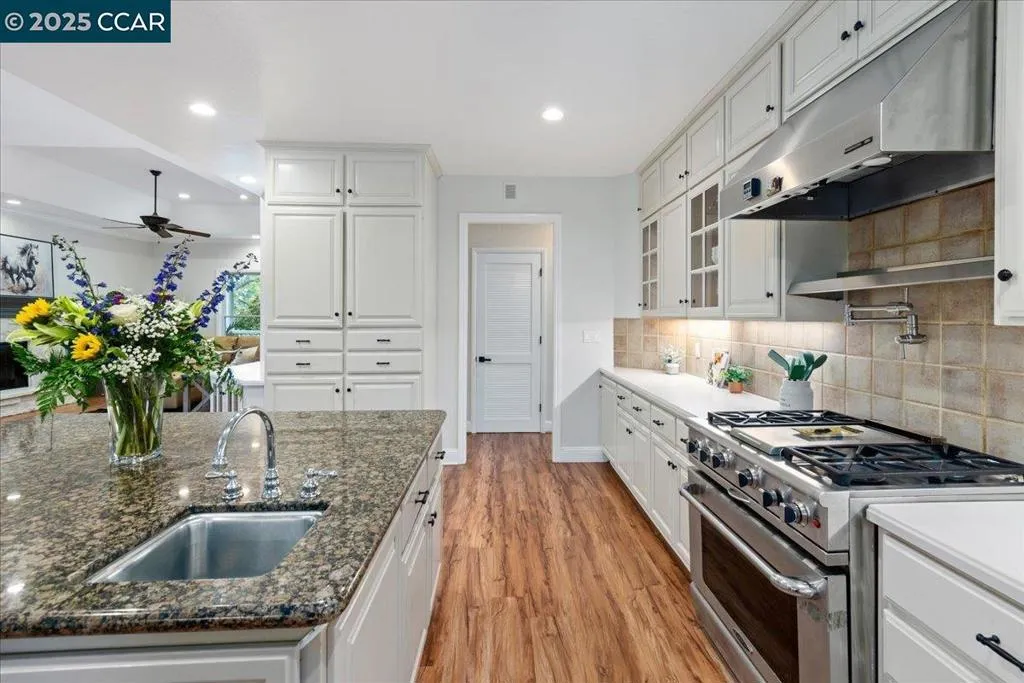 1101 North Gate Road, Walnut Creek, California 94598 home-pic-11