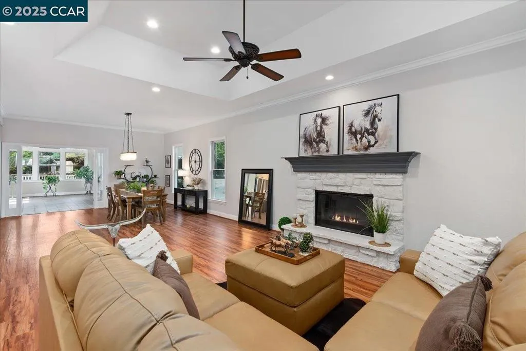 1101 North Gate Road, Walnut Creek, California 94598 home-pic-12