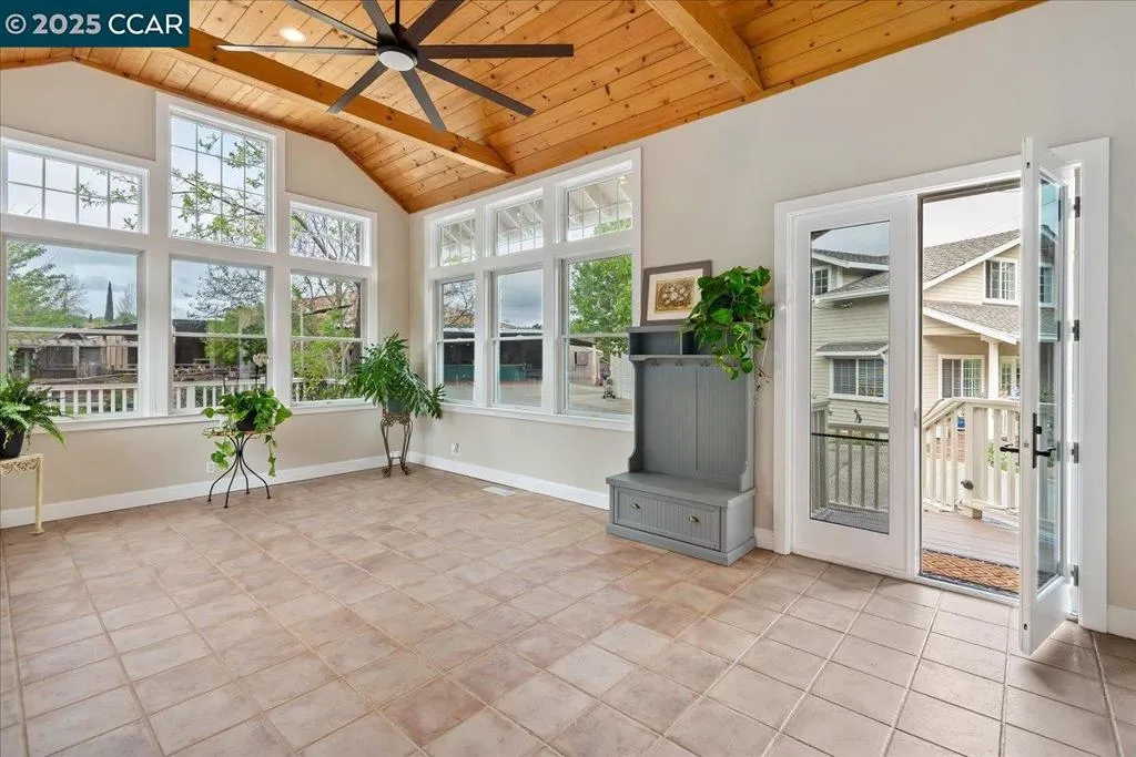 1101 North Gate Road, Walnut Creek, California 94598 home-pic-15