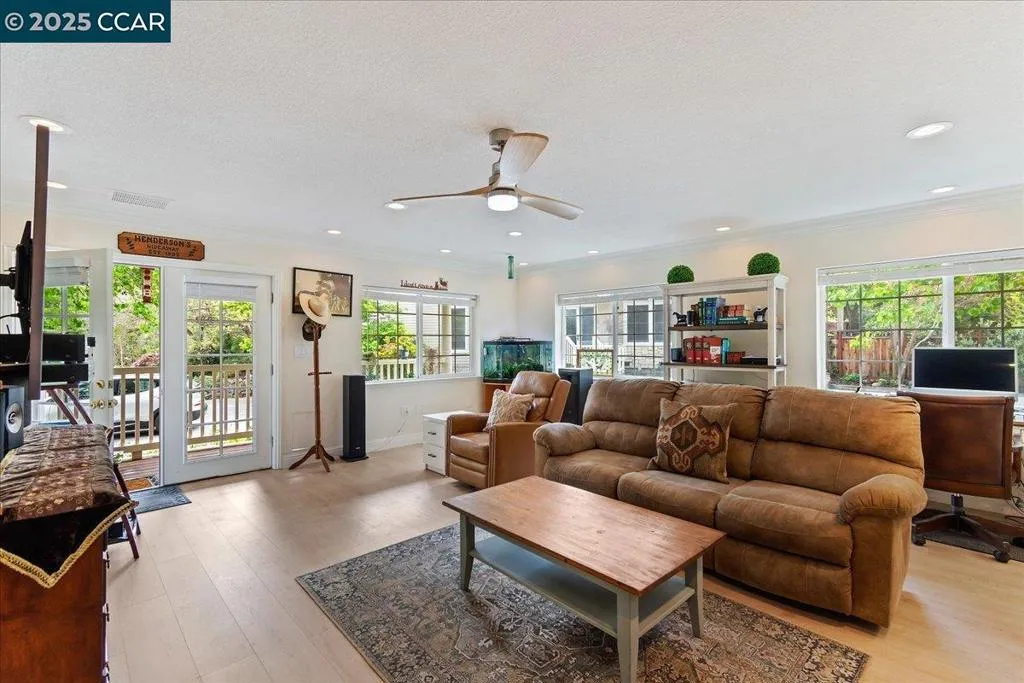 1101 North Gate Road, Walnut Creek, California 94598 home-pic-41