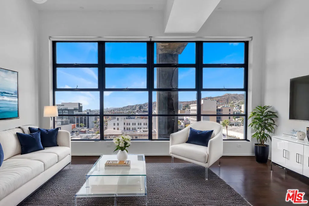 1645 Vine Street 711, Los Angeles, California 90028 home-pic-8